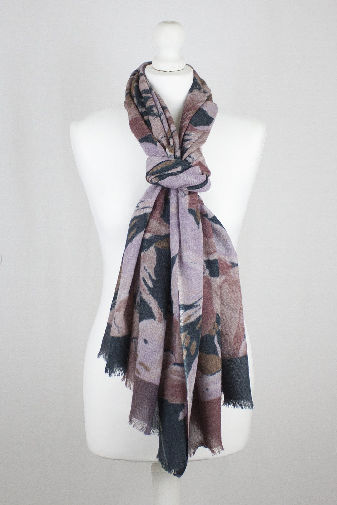 Flower Show Merino Wool Scarf - Navy Pink-3