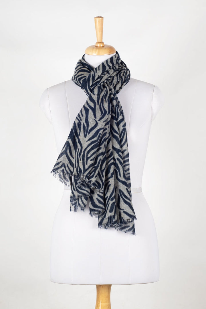 Tiger Print Merino Wool Scarf - Black White-2