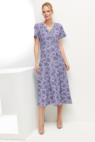 Lily Ella Collection mid-length purple floral dress, stylish women's A-line summer dress, elegant V-neck design with short sleeves, paired with beige heels