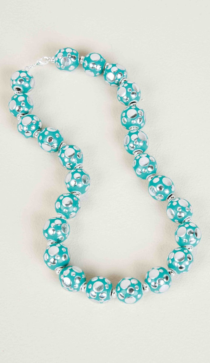 Lily Ella Collection turquoise beaded necklace, stylish round beads with silver polka dot accents, elegant fashion accessory for women.