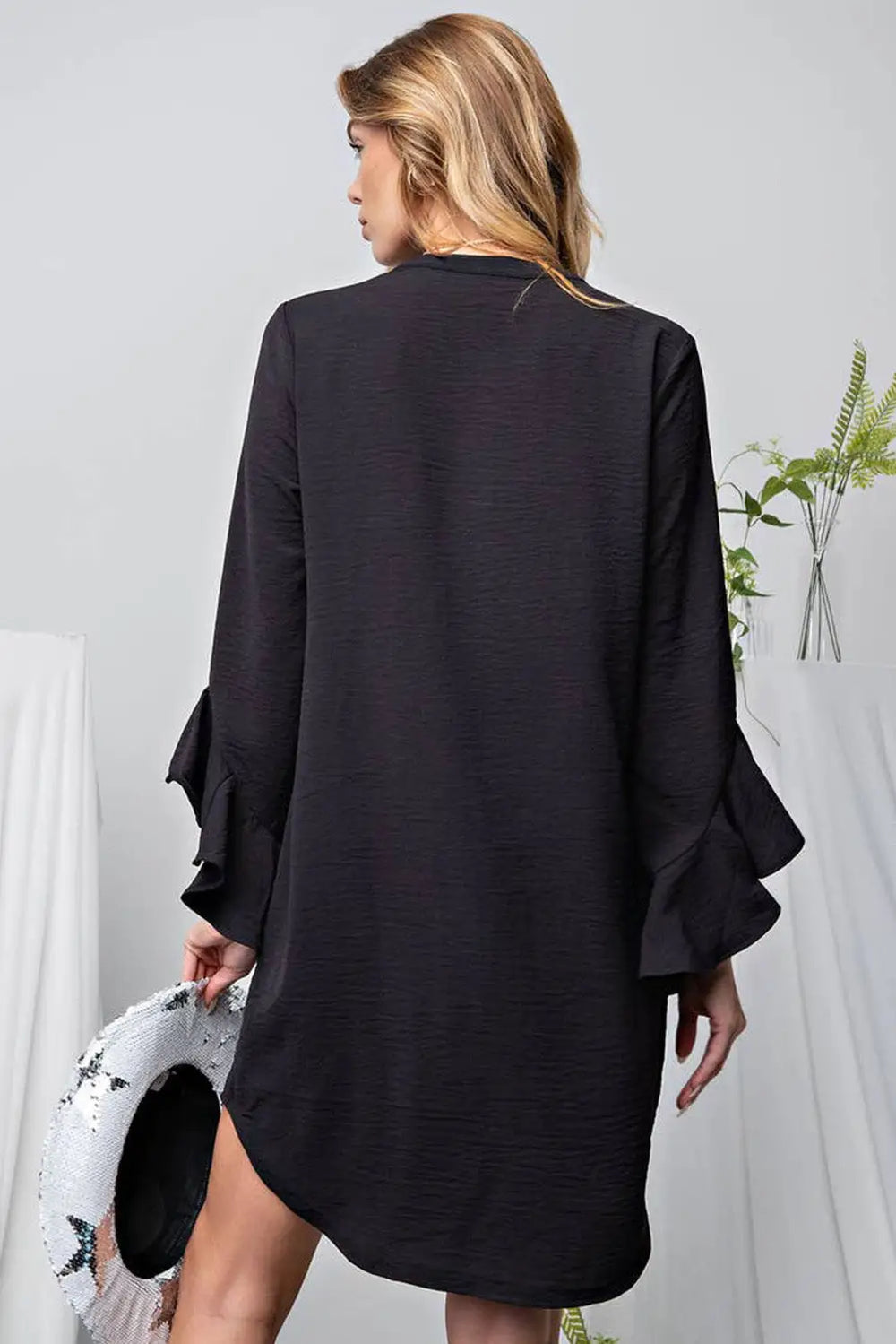 Black Solid Color Flounce Splicing Sleeve Mini Shift Dress-1