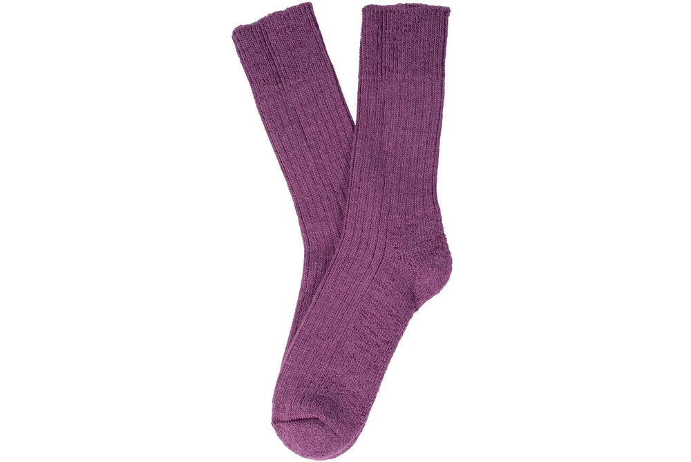 Lily Ella Collection purple ribbed knee-high socks, stylish women's knitwear accessories, cozy autumn-winter fashion socks